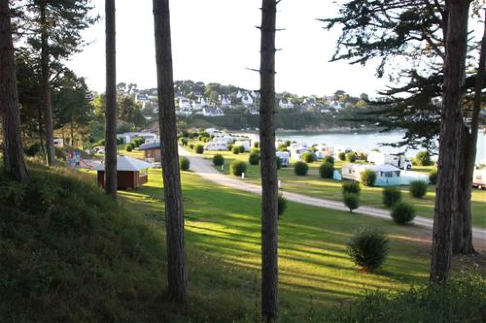 Camping du fond de la Baie