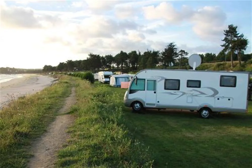 Camping du fond de la Baie