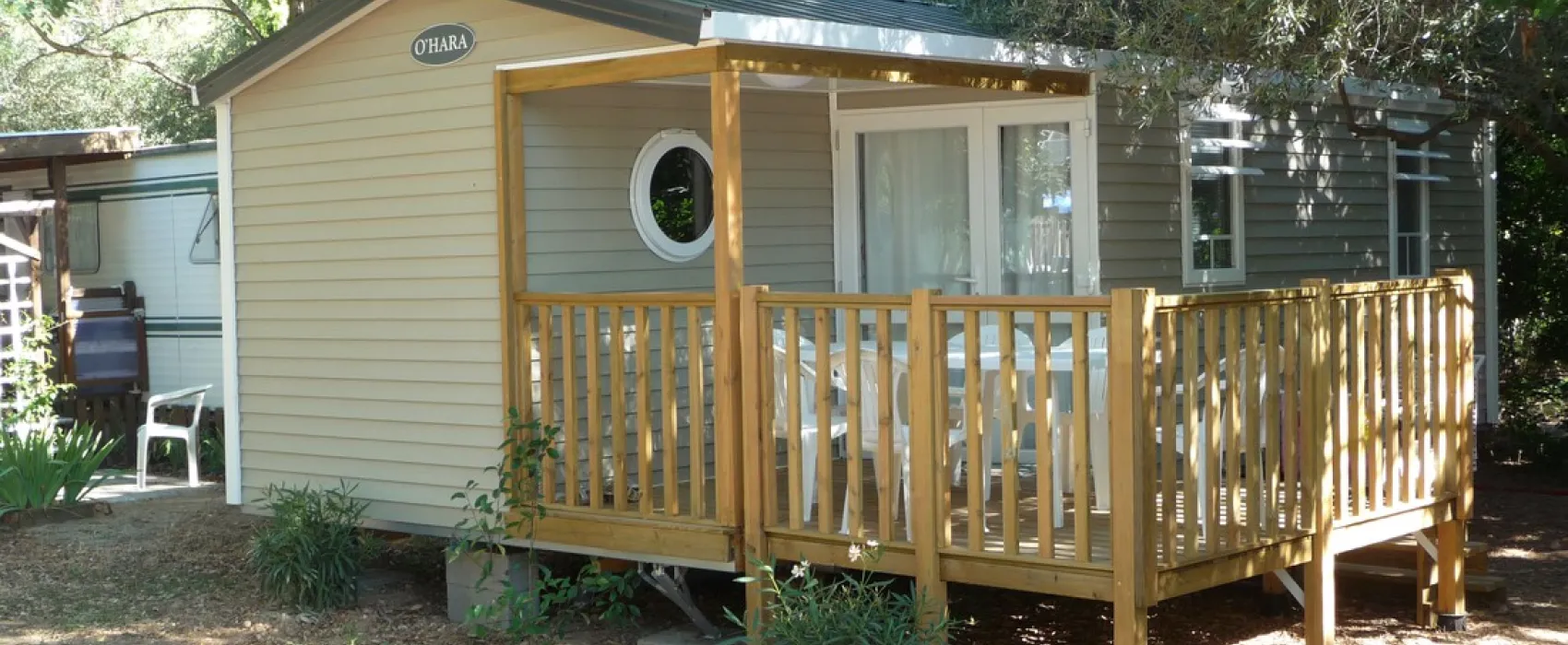 Flower Camping - Mas de Mourgues  