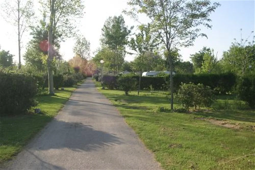 Camping Les Marsouins  