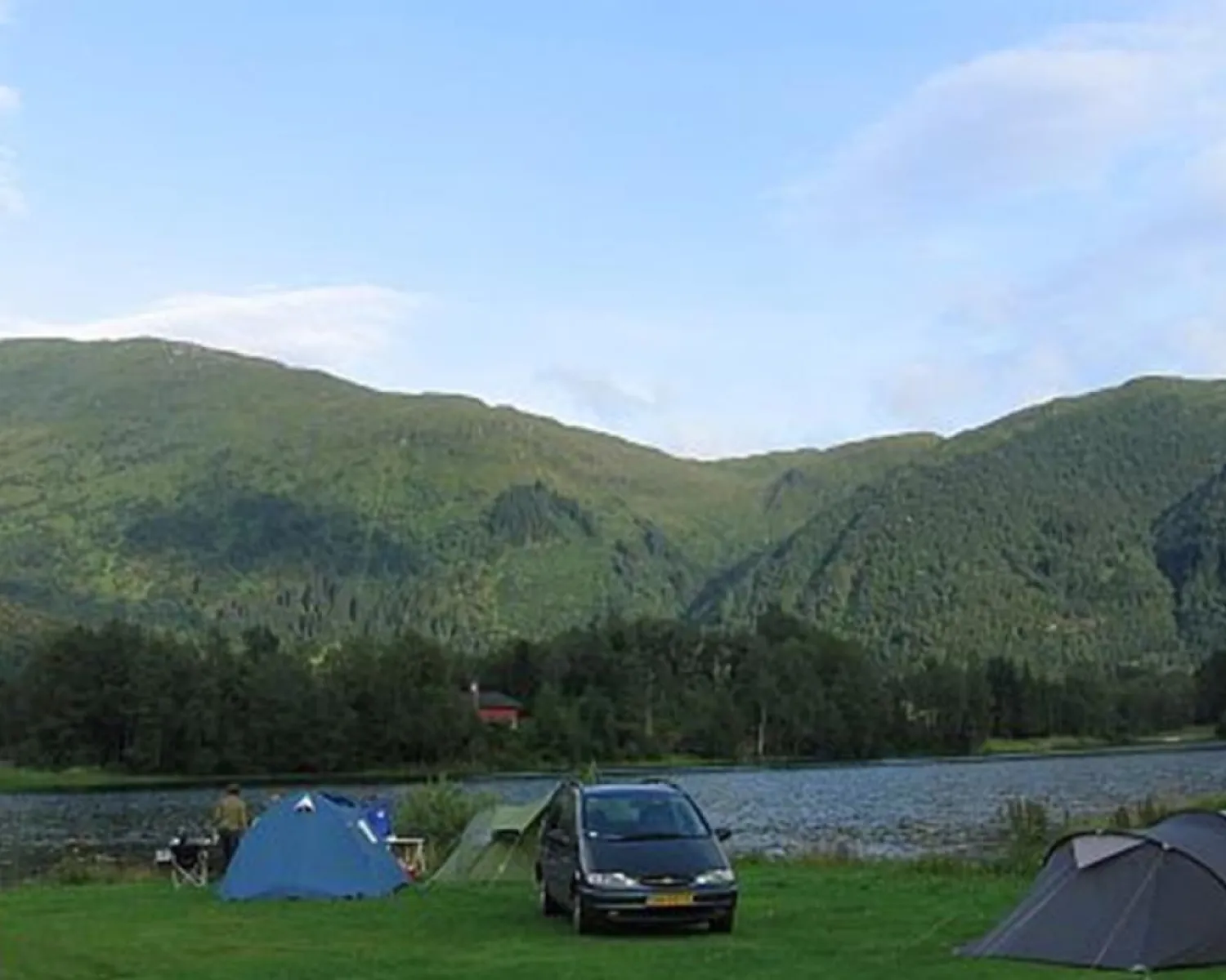 rv & camper Braxton Creek Bushwhacker- 17F Floorplan- Travel Trailer RV Camper main image 0