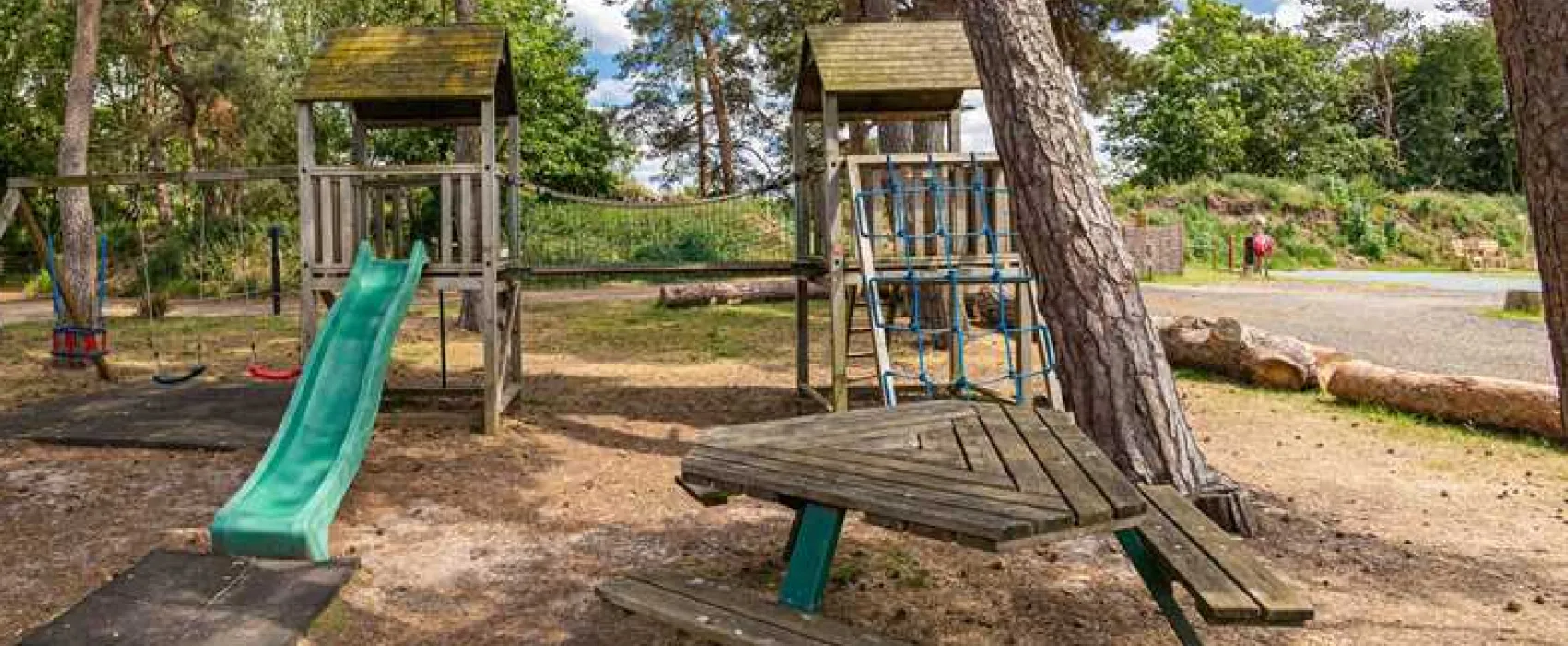 Pinecones Caravan and Camping