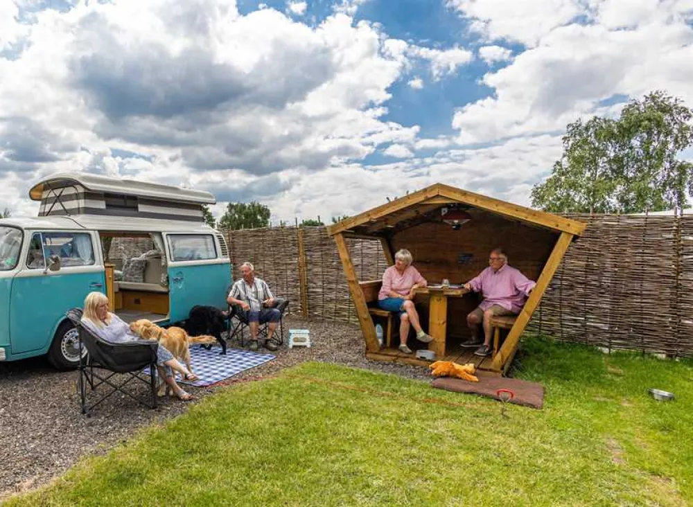 Pinecones Caravan and Camping