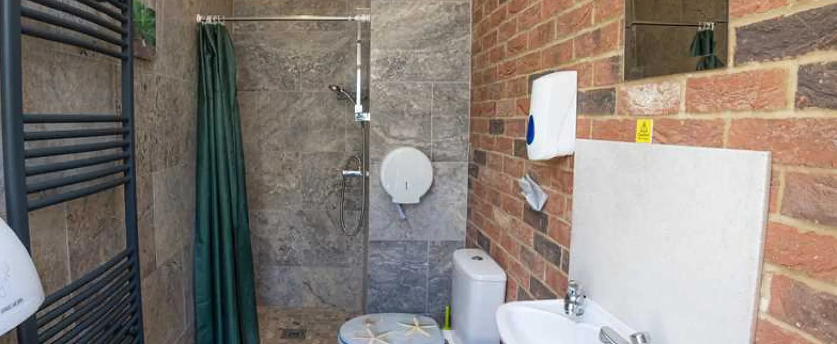 Pinecones Caravan and Camping