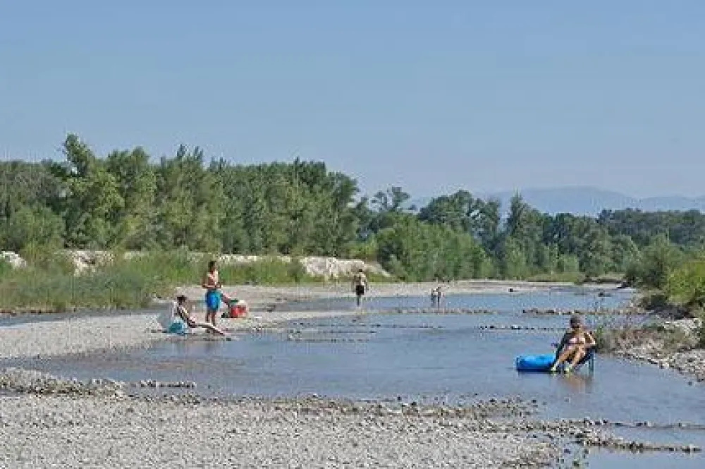 Camping Les Rives de l'Aygues