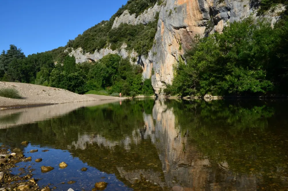 Camping Naturistes La Genese  