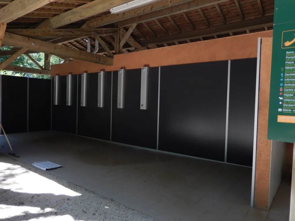 Camping Naturistes La Genese  