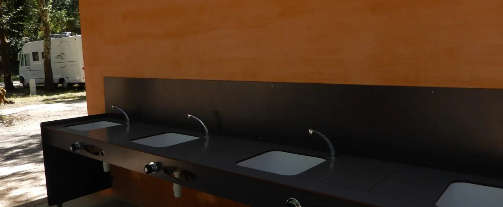 Camping Naturistes La Genese  