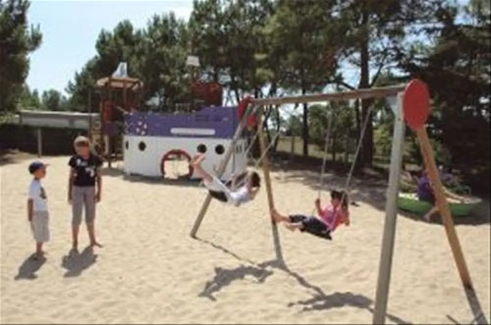 Camping Le Clos des Pins  