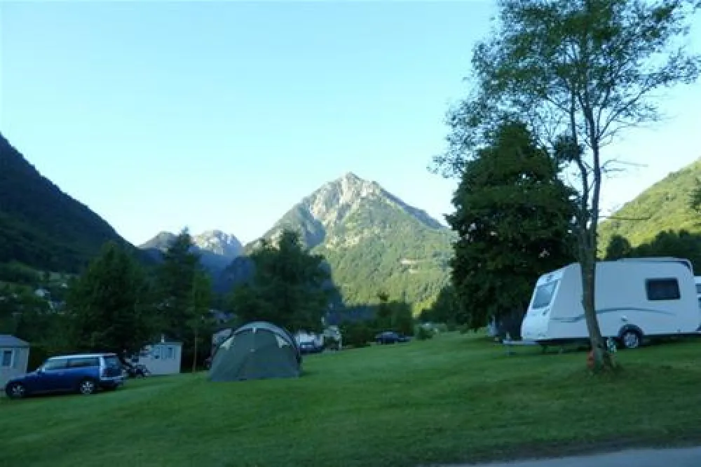 Camping Le Cabaliros  
