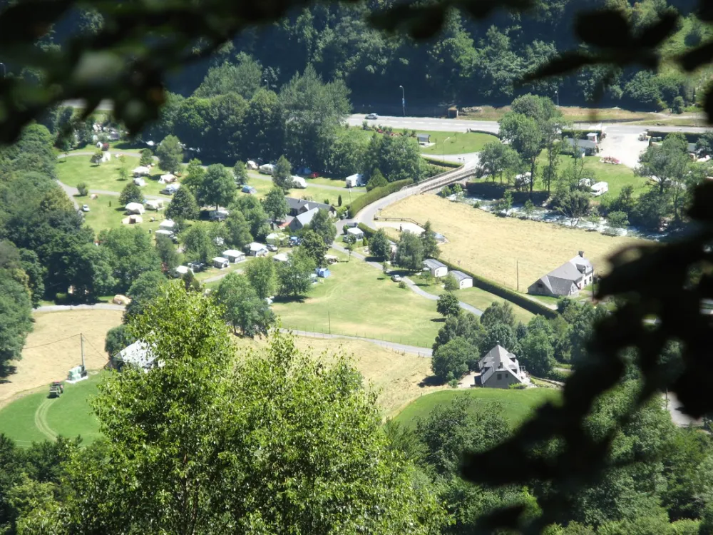 Camping Le Cabaliros  