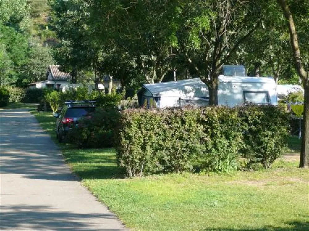 Camping Mas De La Cam  