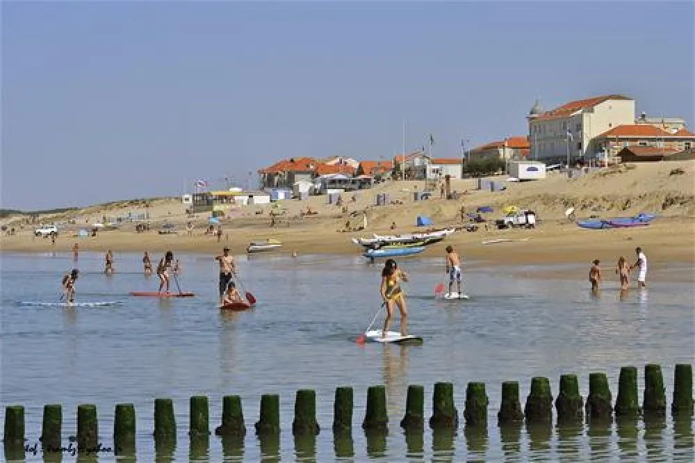 Flower Camping des Pins