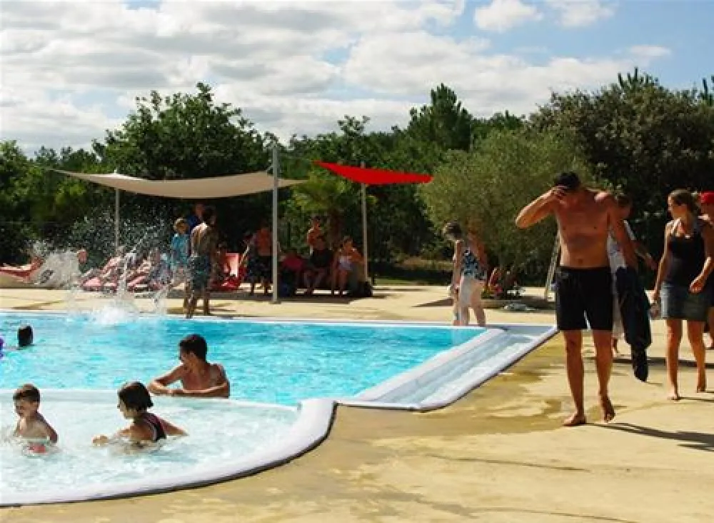 Flower Camping des Pins