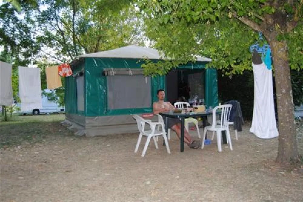Camping Universal  