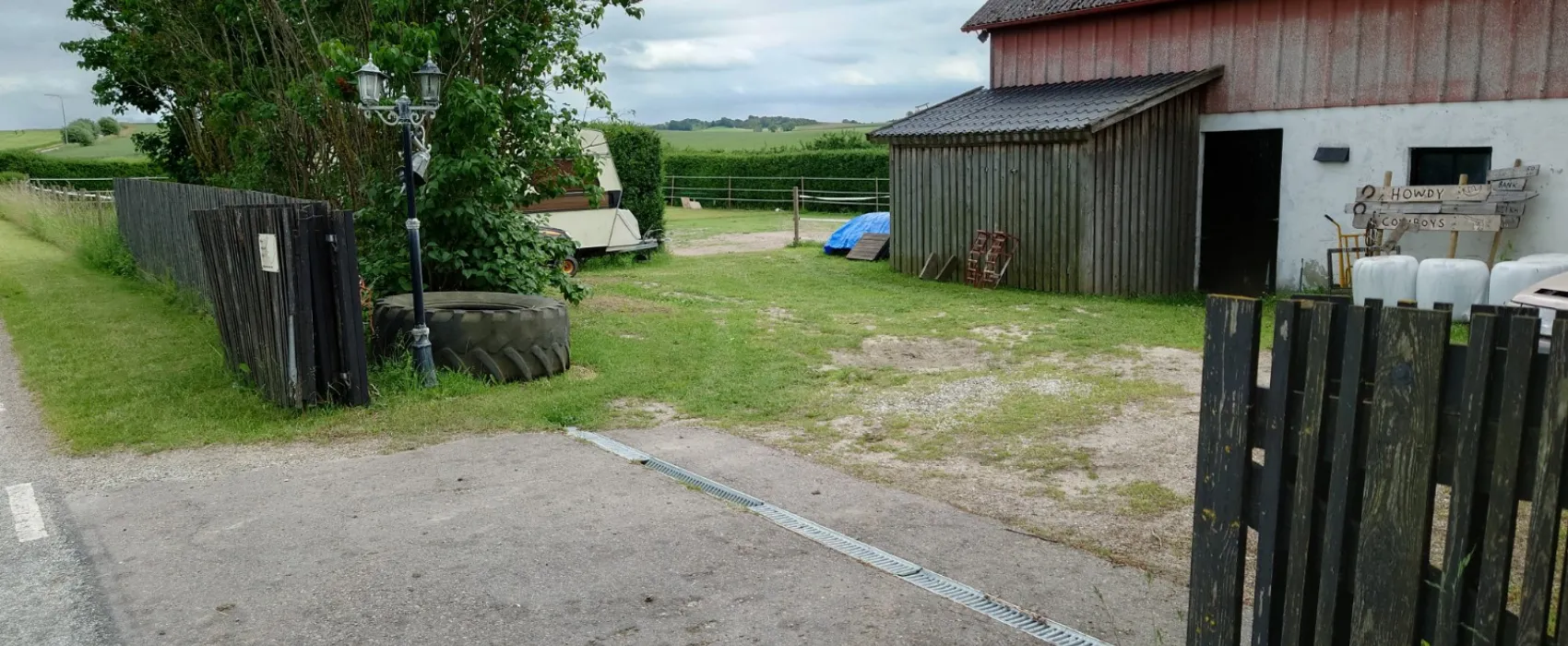 Ställplats den lilla gården