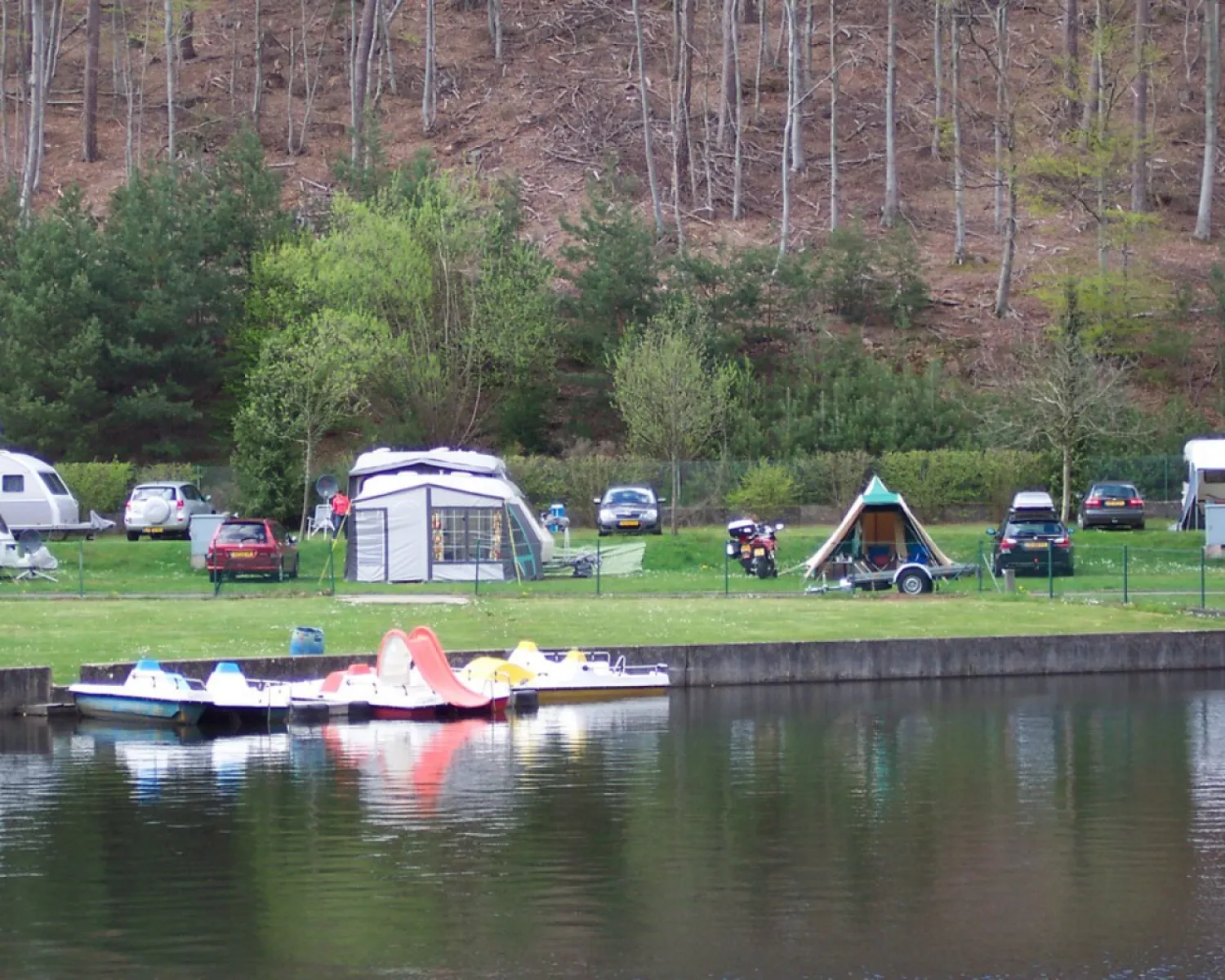 camper bett ausziehbar Kastenkiste: Deine modulare Campingbox für den Alltag