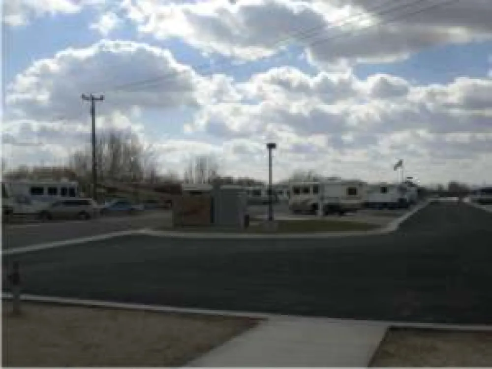 Bakersfield River Run RV Park