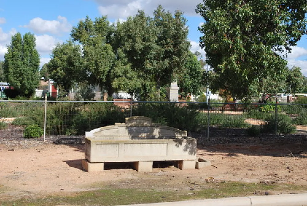 Barmedman Mineral Pool Campground