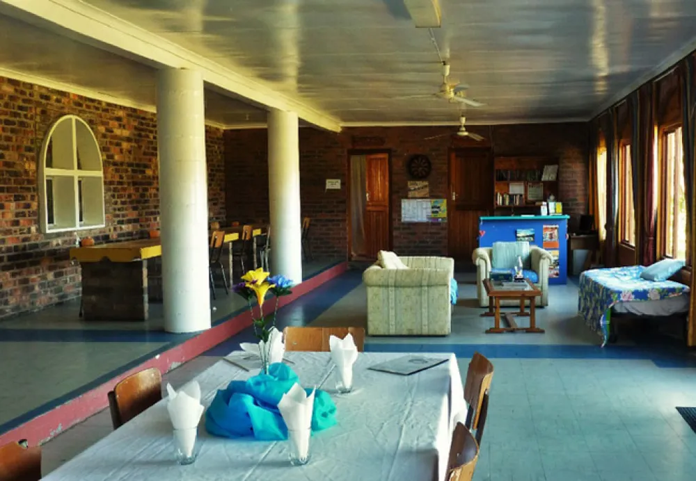 Woody Cape Backpackers and Nature Lodge