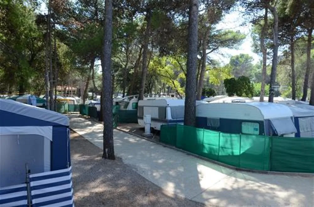 Camping Pila