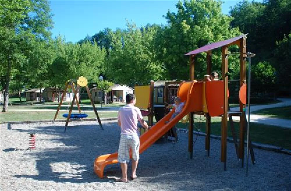 Camping Village le Moulin de Surier ****