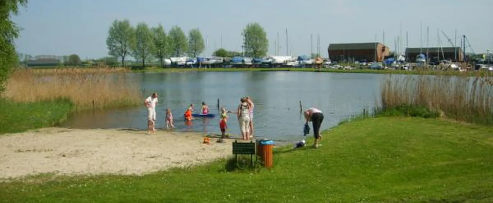 Jachthaven-camping Roggebotsluis