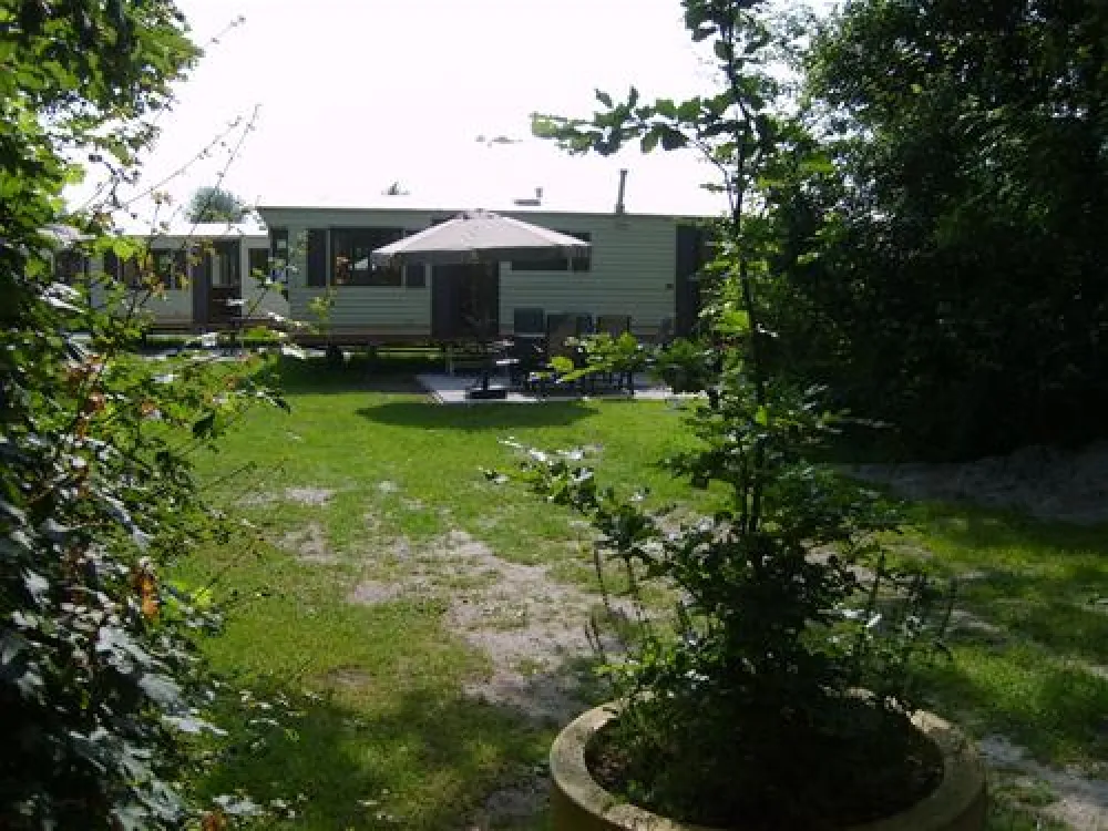 Jachthaven-camping Roggebotsluis