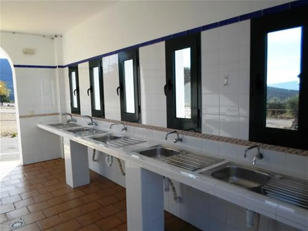 Camping Pueblo Blanco