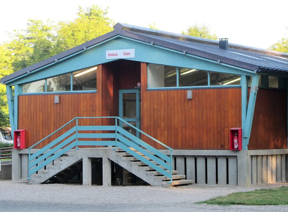 Camping Municipal Du Val De Sarthe