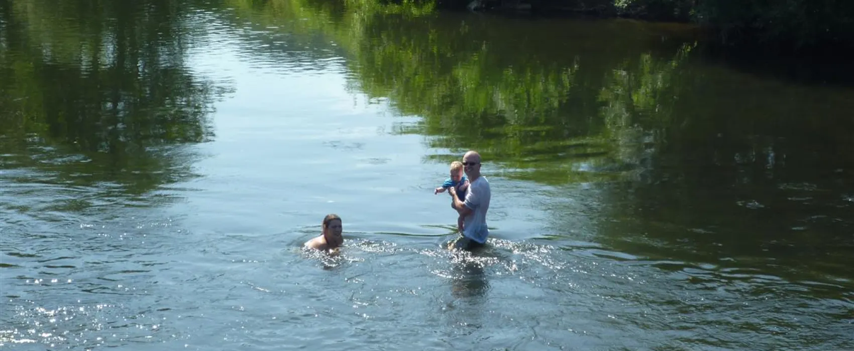 Camping Chateau De La Riviere C.C.D.F.