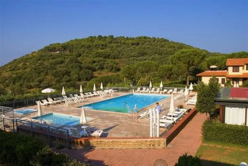 Argenatrio Osa Village