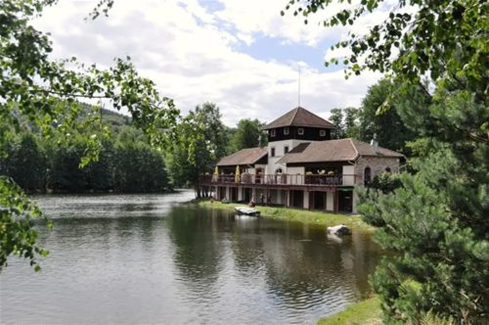 Camping Domaine des Messires  