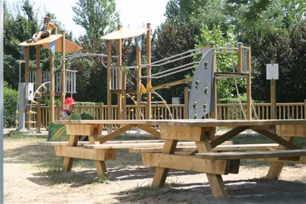 Parc Camping Les Acacias  