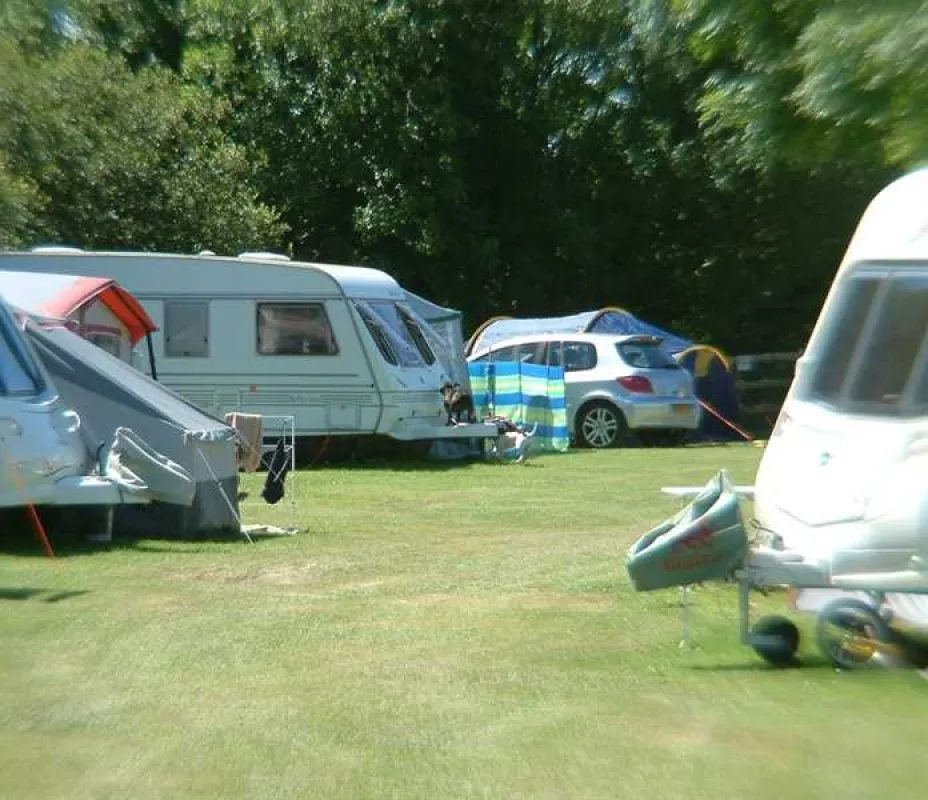 Riverside Holiday Park