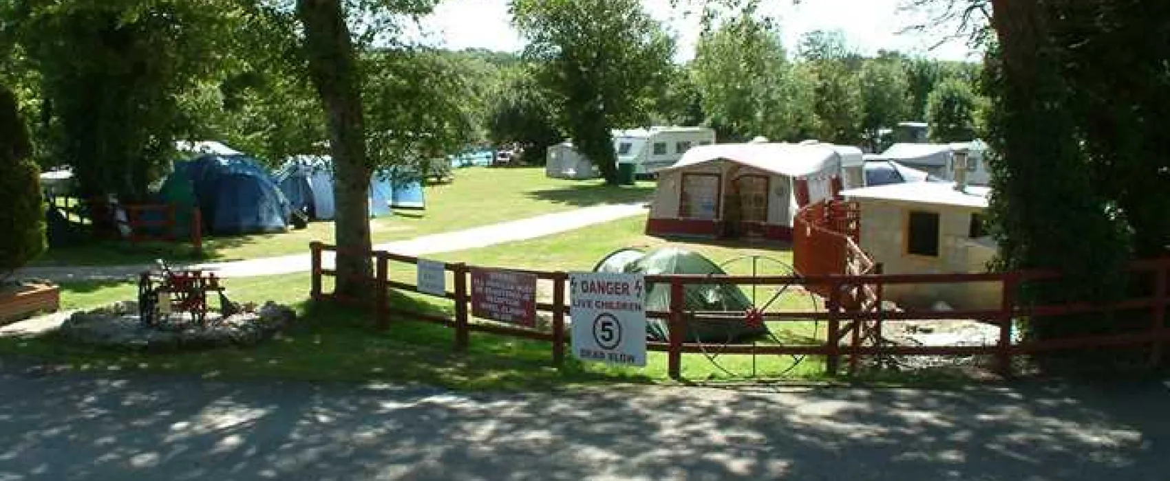 Riverside Holiday Park