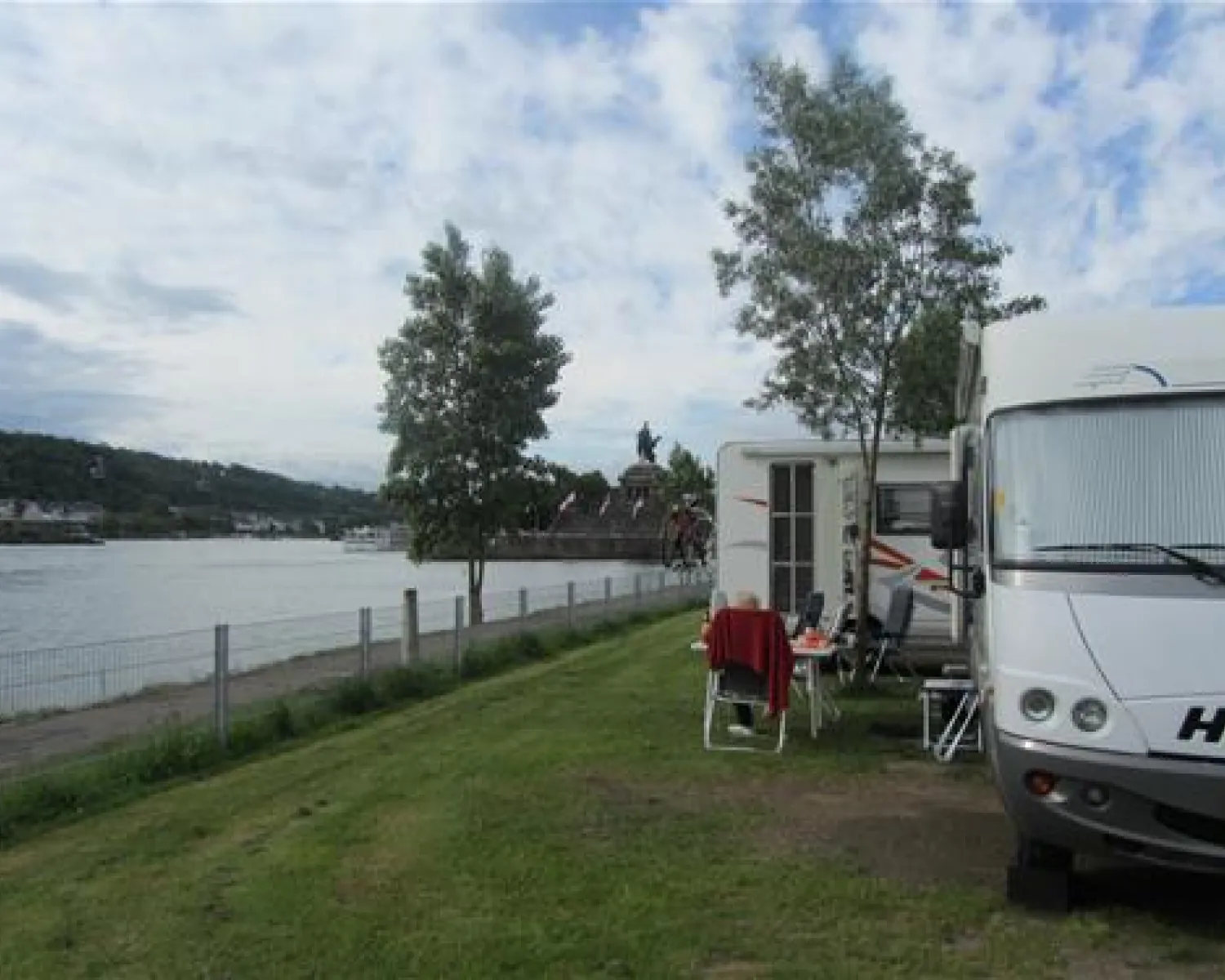 KNAUS Campingpark Rhein-Mosel/Koblenz in Deutschland - Spottocamp -  Spottocamp