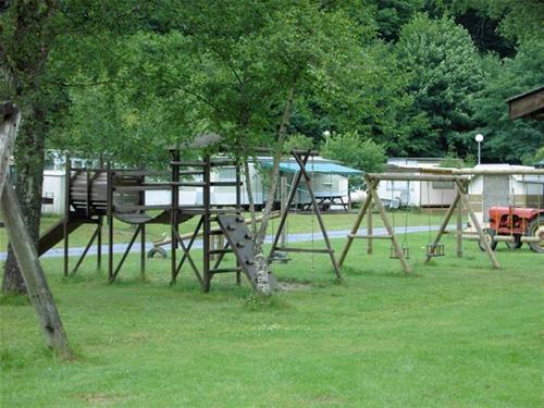 Campsite Le Prahay - Photo 2