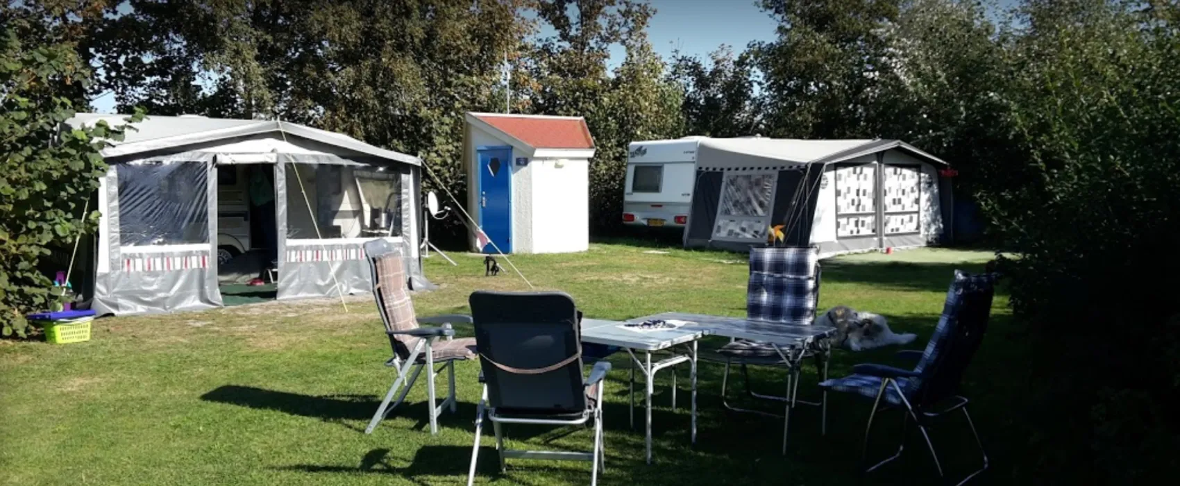 Aan Noordzee camping en vakantiehuizen