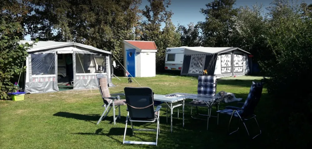Aan Noordzee camping en vakantiehuizen