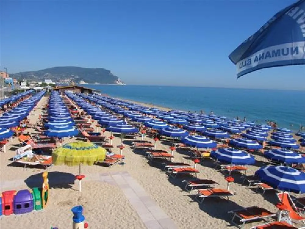 Campeggio Numana Blu