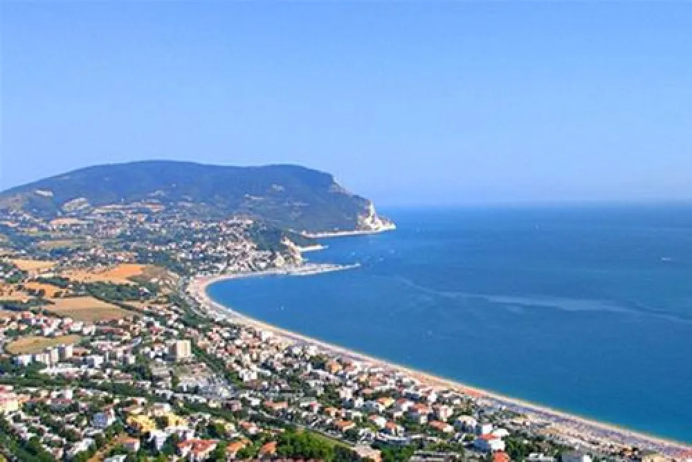 Campeggio Numana Blu