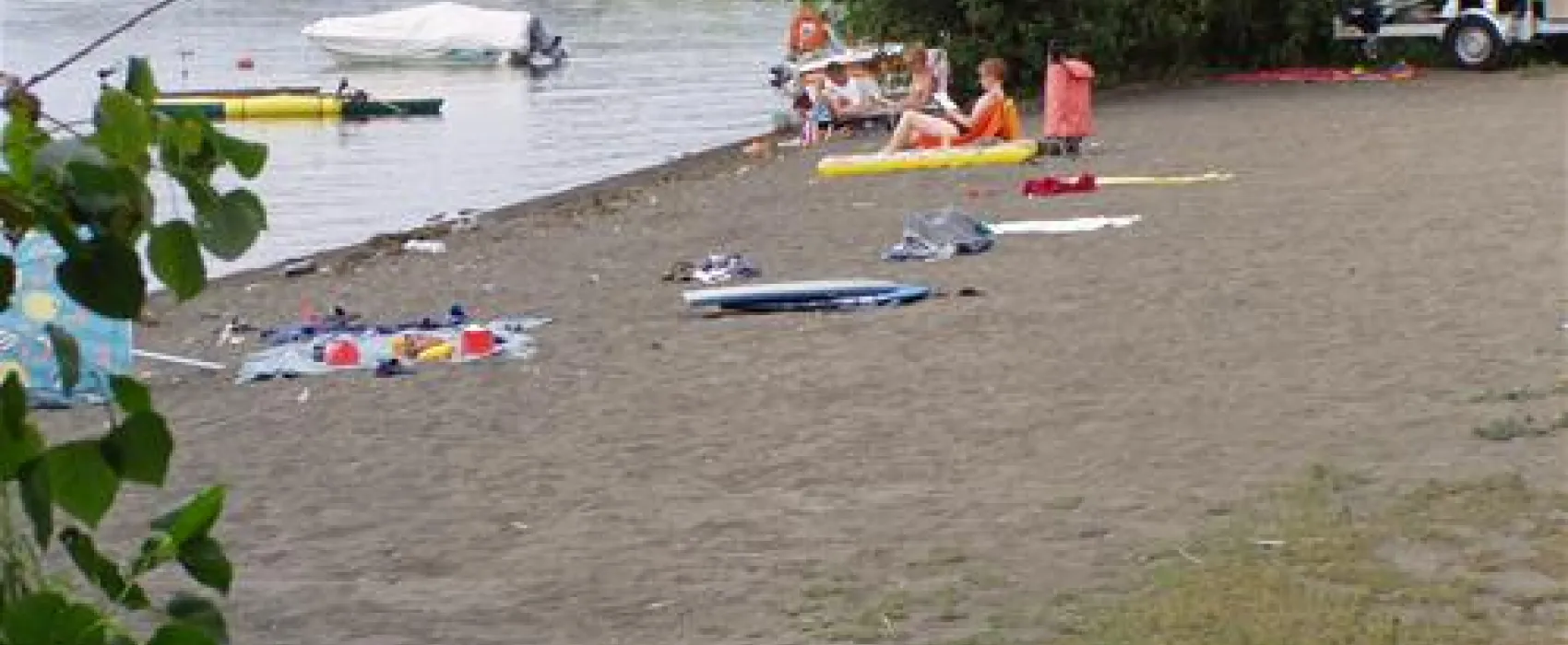 Blu International Camping Club