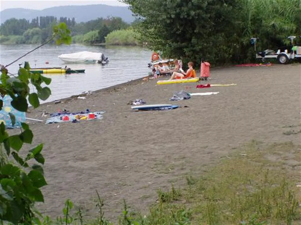 Blu International Camping Club