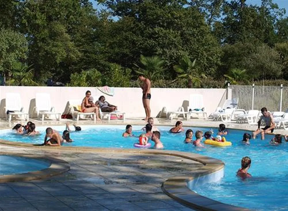 Flower camping - La Cailletiere