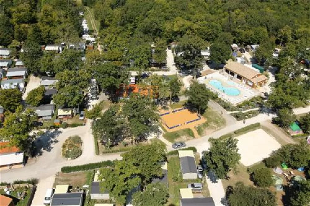 Flower camping - La Cailletiere