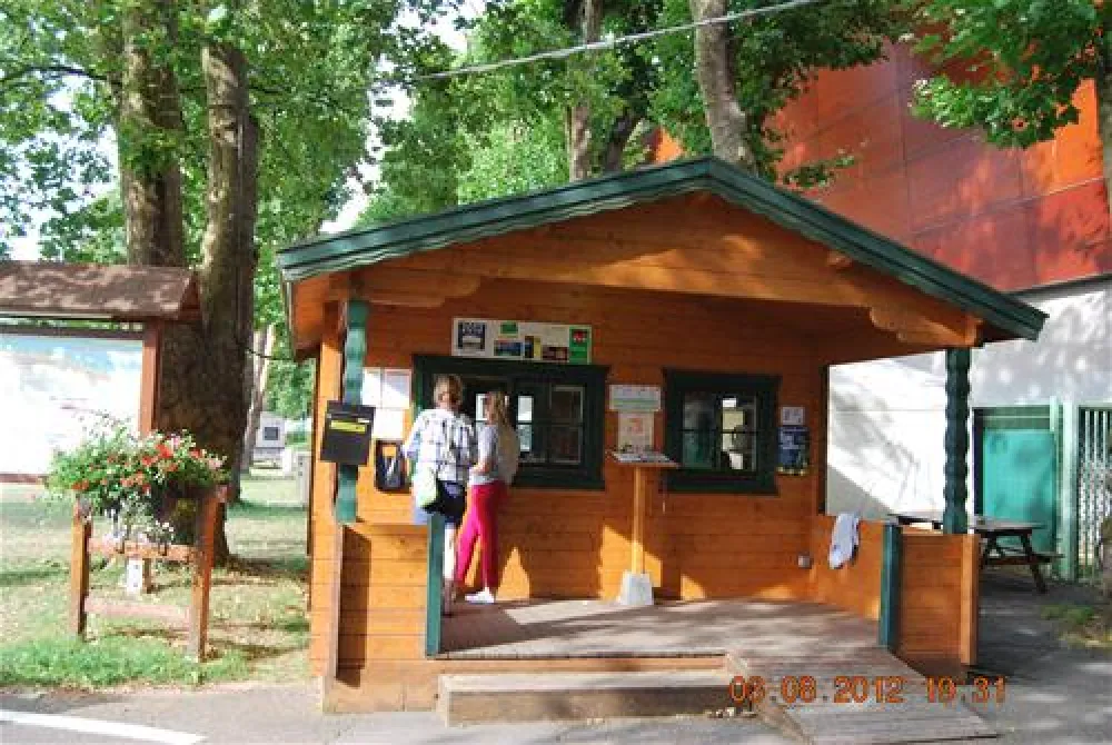 Terrain de Camping Municipal de Metz-Plage