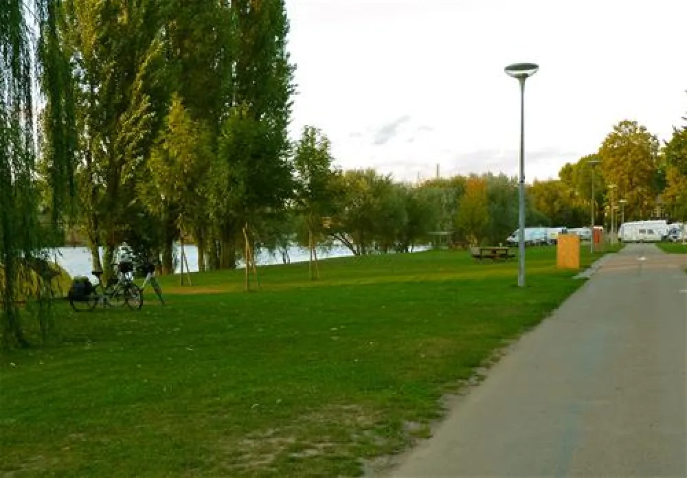Terrain de Camping Municipal de Metz-Plage