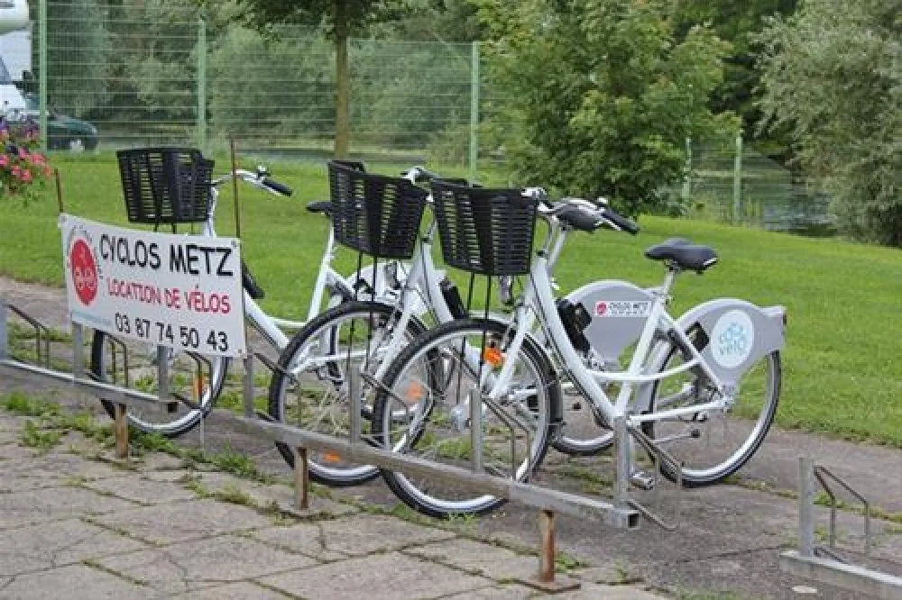 Terrain de Camping Municipal de Metz-Plage