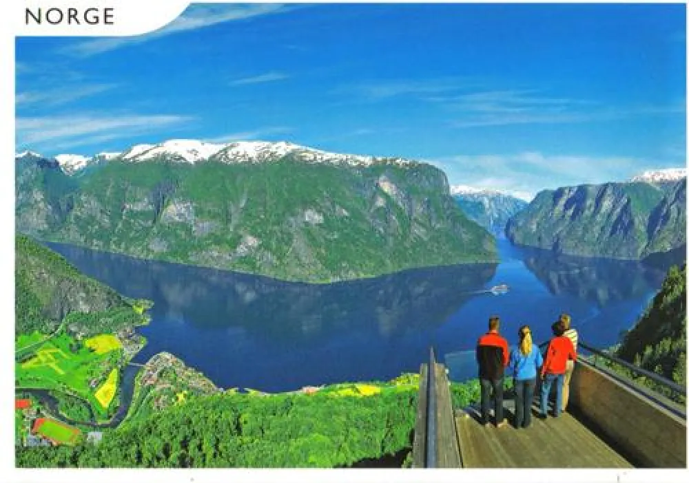 Borgund Hyttesenter Og Camping